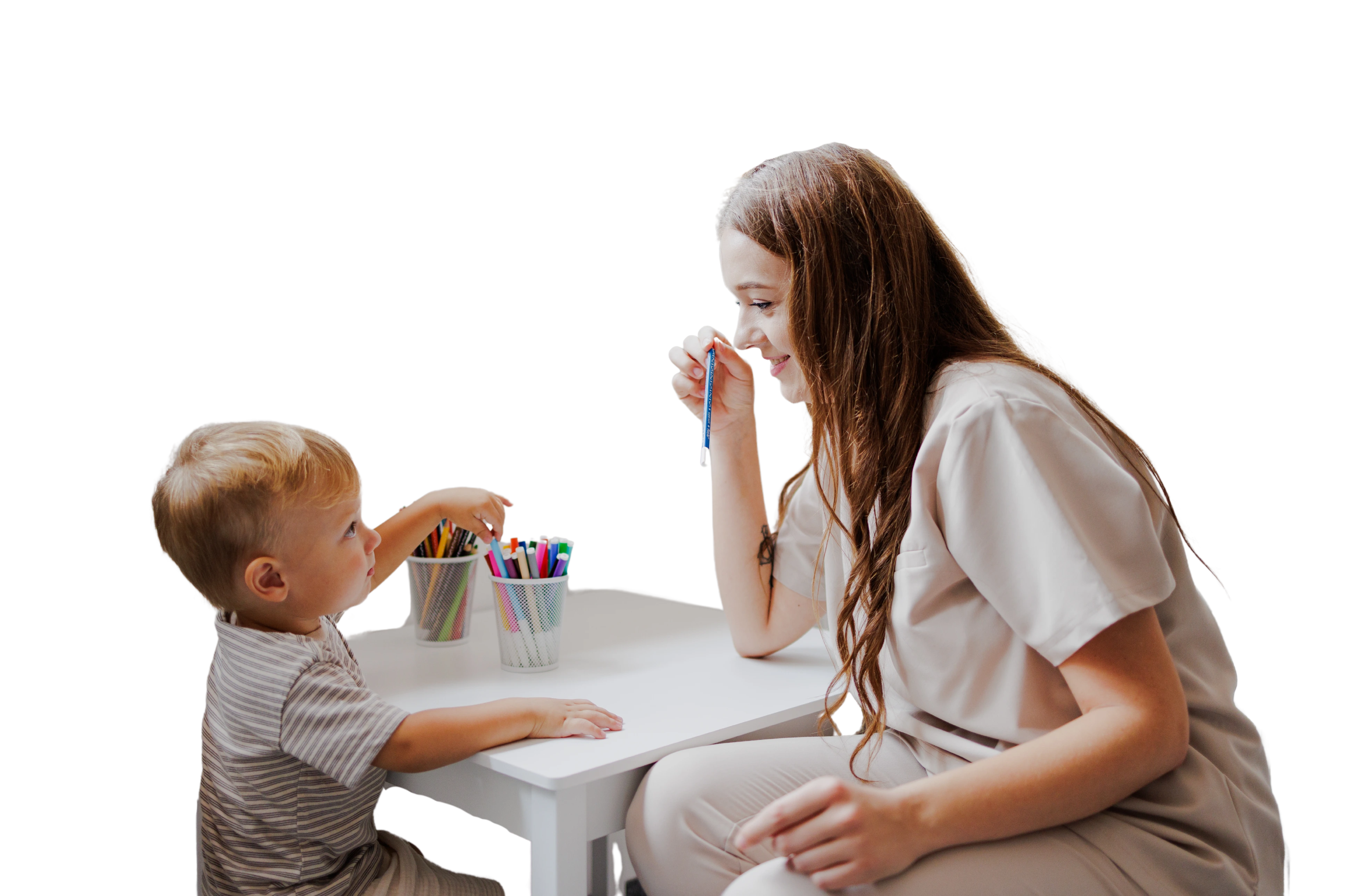 Logopeda prowadzący zajęcia z dzieckiem